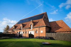 Hoeve 1919 met zwembad & jacuzzi